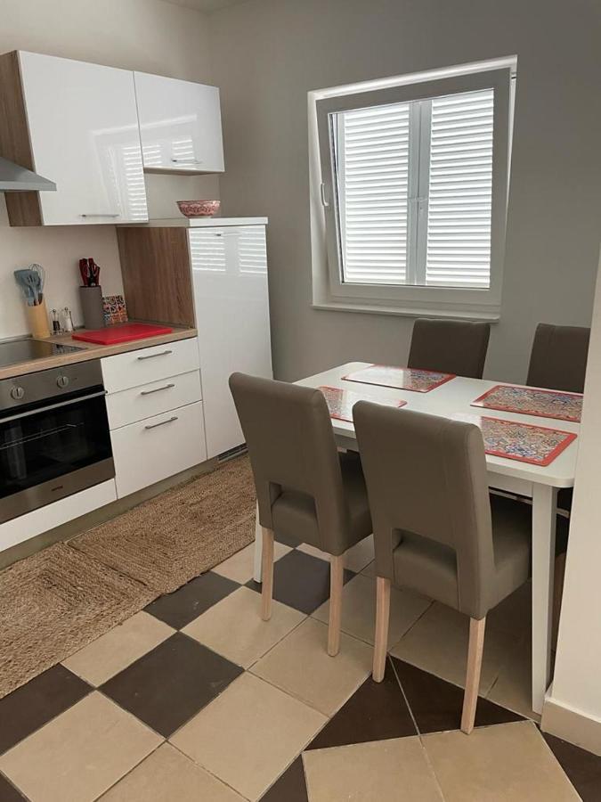 Cittanova Boutique Apartment Con Piscina Novigrad Istria エクステリア 写真