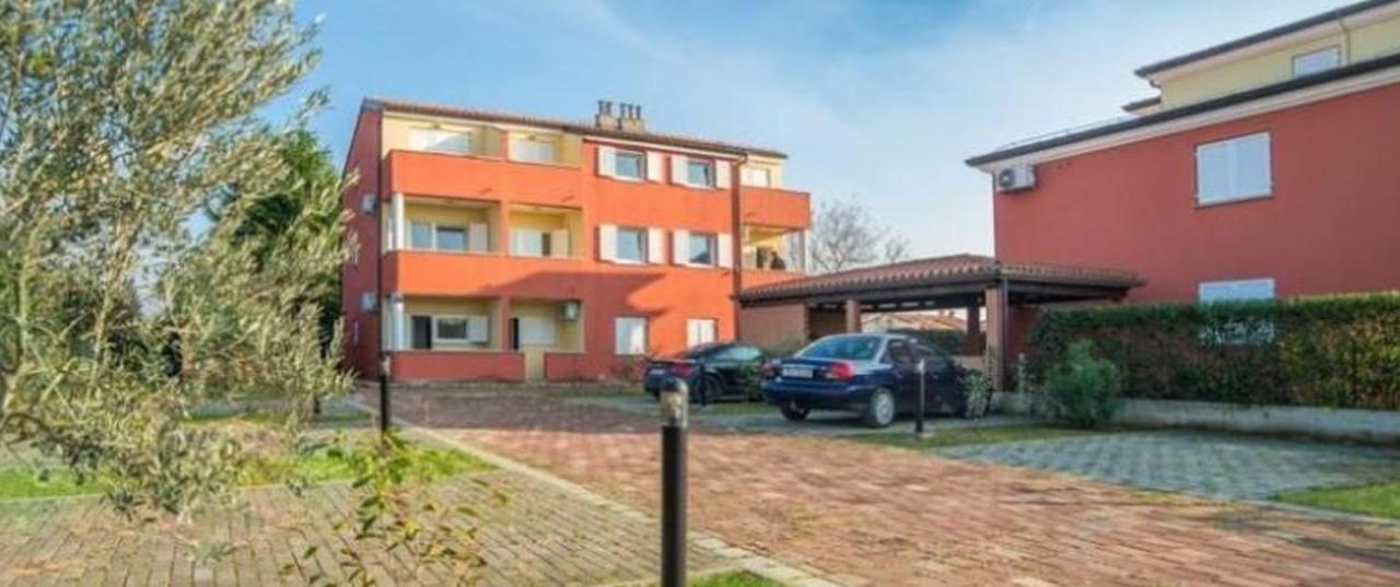 Cittanova Boutique Apartment Con Piscina Novigrad Istria エクステリア 写真